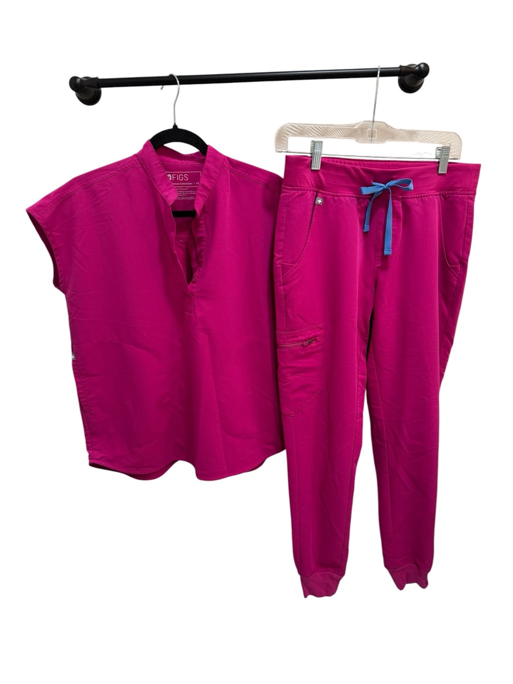 FIGS Technical Collection Women's Medical Scrub Set Top XS Bottom S Fushia Pink